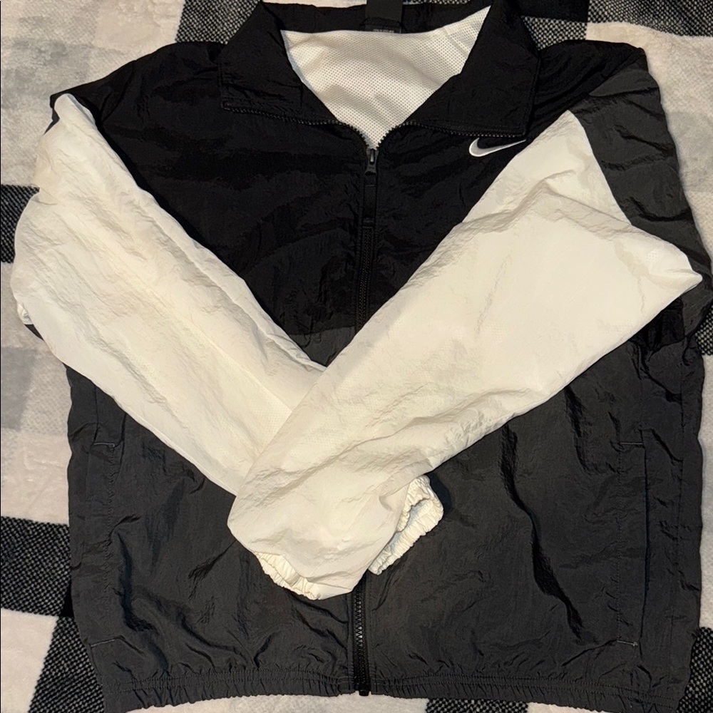 Nike Black and White Windbreaker Jacket